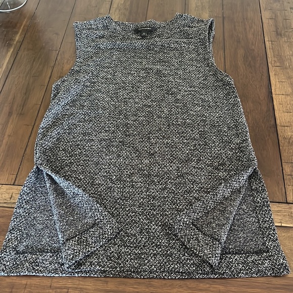 Banana Republic Side Slit Knit Tunic Blouse - Picture 3 of 4